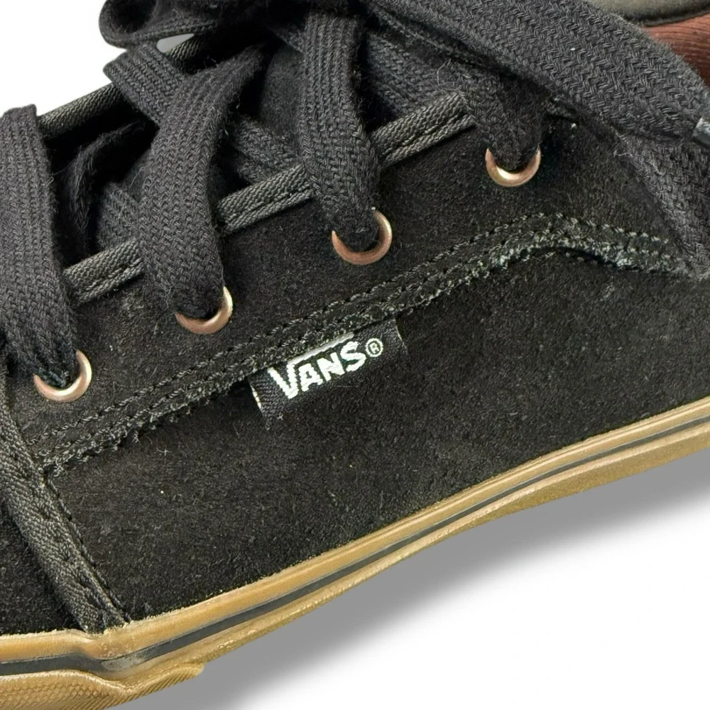 Vans Pro Skateboarding Low Top‎ Sneakers Youth Size 5.5 Black Gum Sole Suede GUC